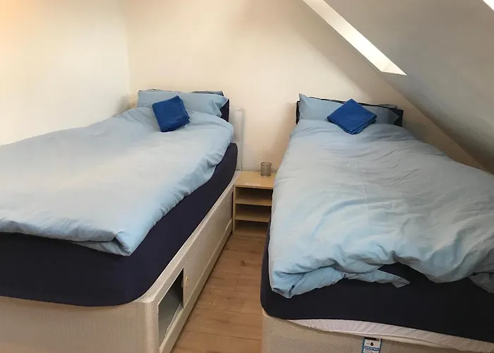 Comfortable Private Room In A Friendly Home In Headington Next To Brookes University Oxford, C