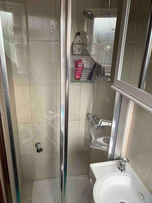 Comfortable Private In A Friendly In Headington Next To Brookes Oxford, C