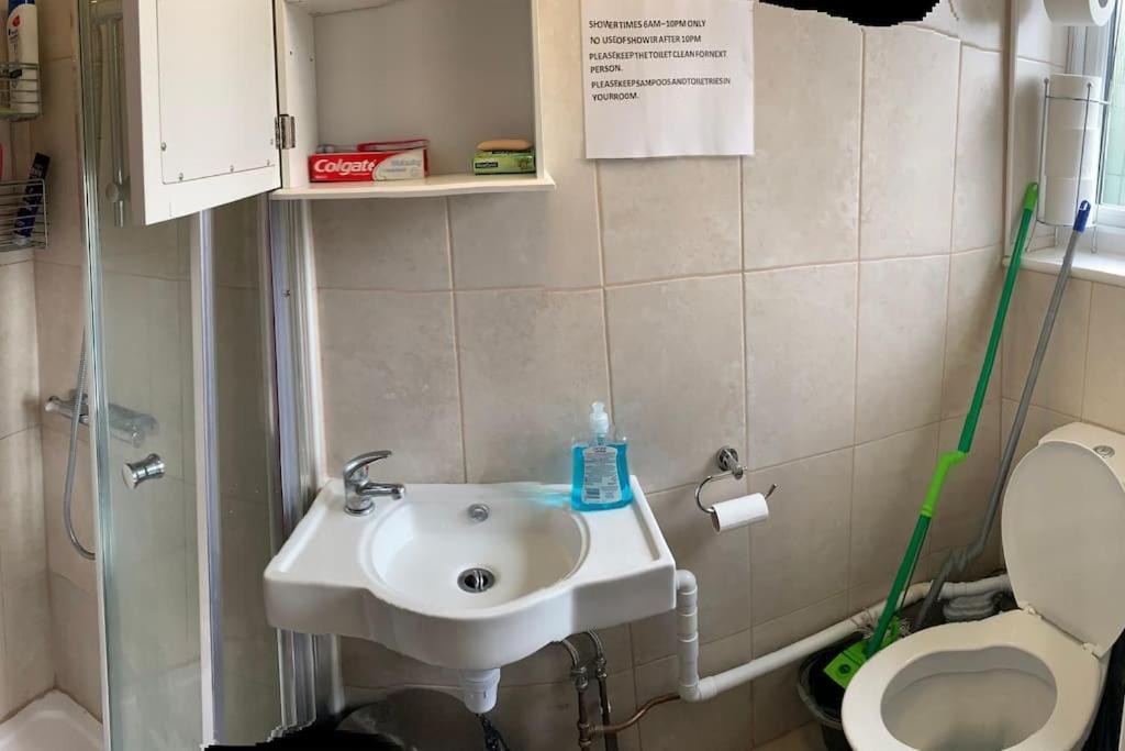 Comfortable Private In A Friendly In Headington Next To Brookes Oxford, C *