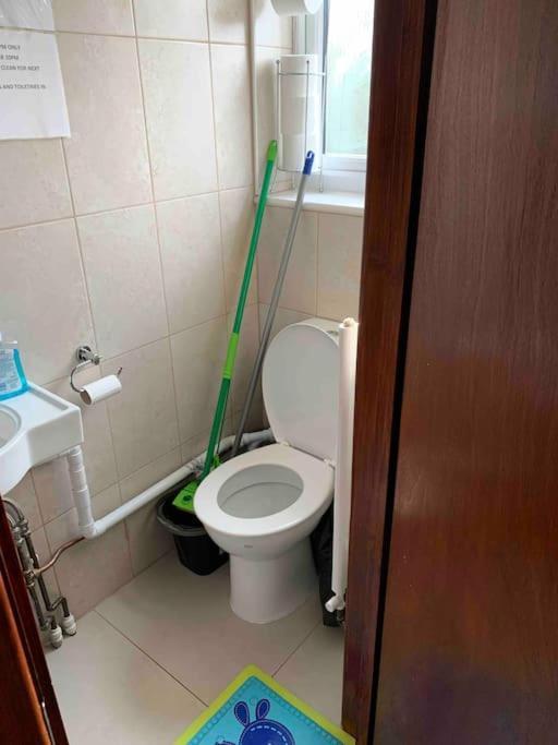Comfortable Private In A Friendly In Headington Next To Brookes Oxford, C Homestay
