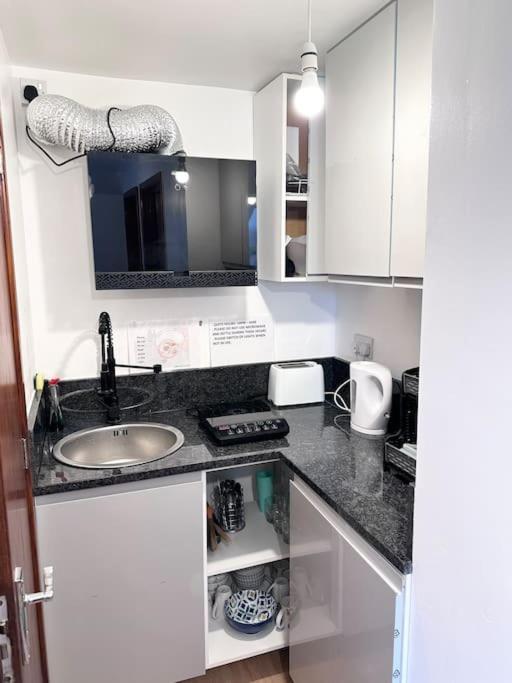 Homestay Comfortable Private In A Friendly In Headington Next To Brookes Oxford, C *